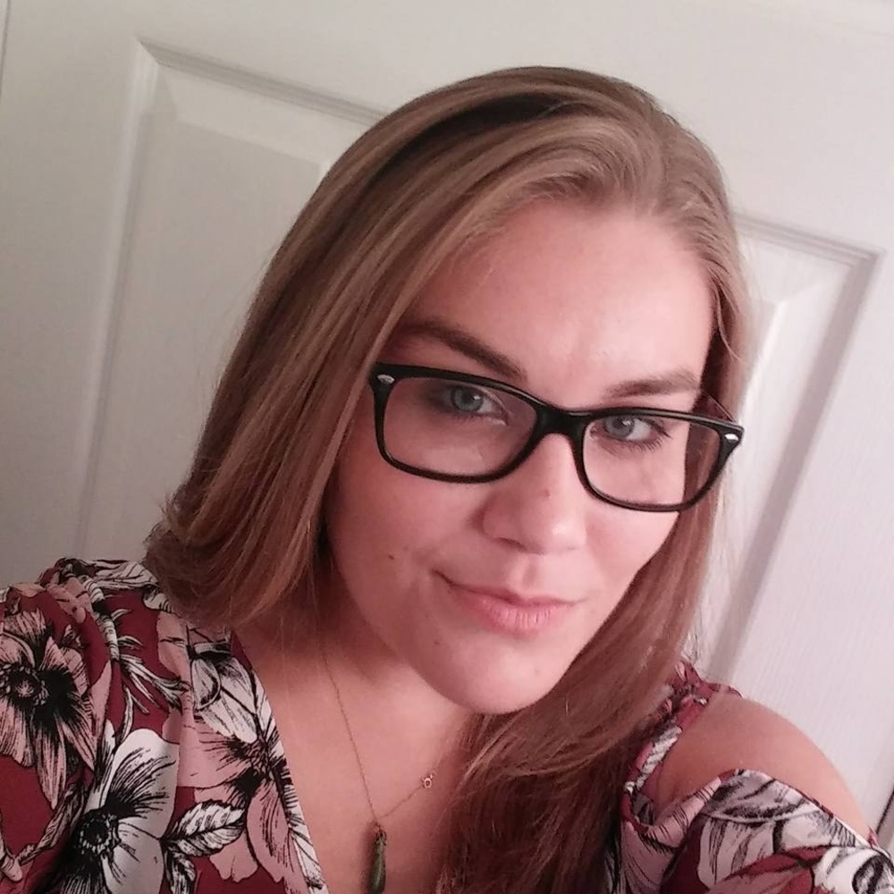 Meet your Posher, Caroline