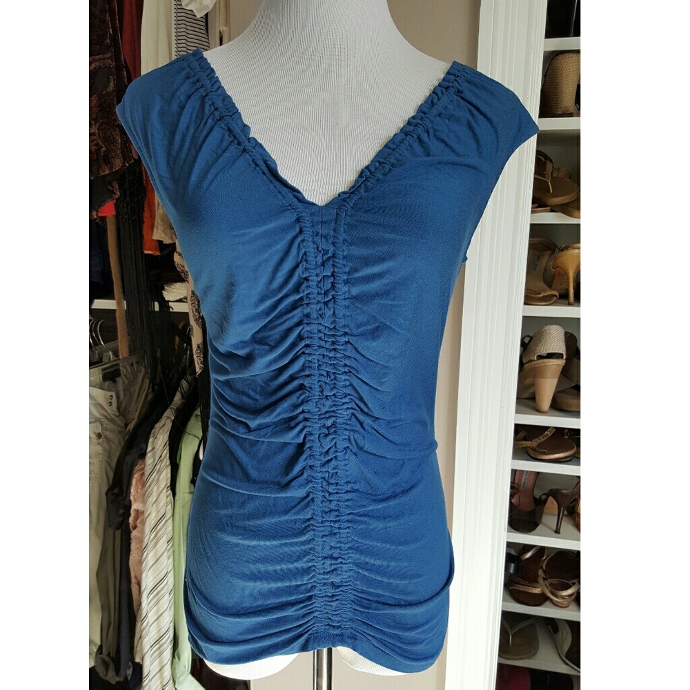 Blue top