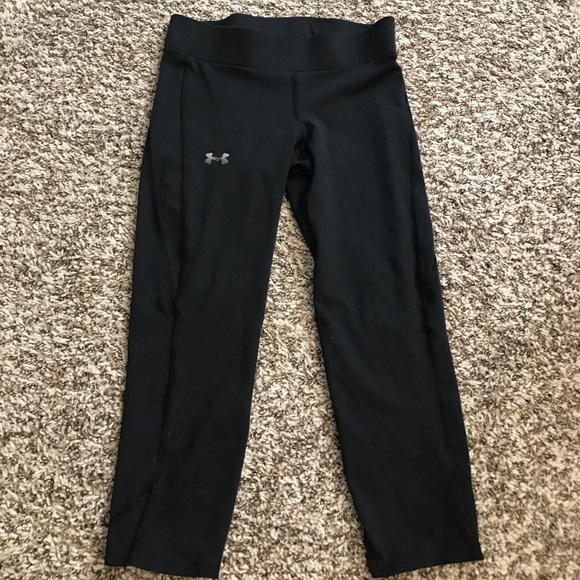 Under Armour Pants - Under Armour capri leggings. Size small