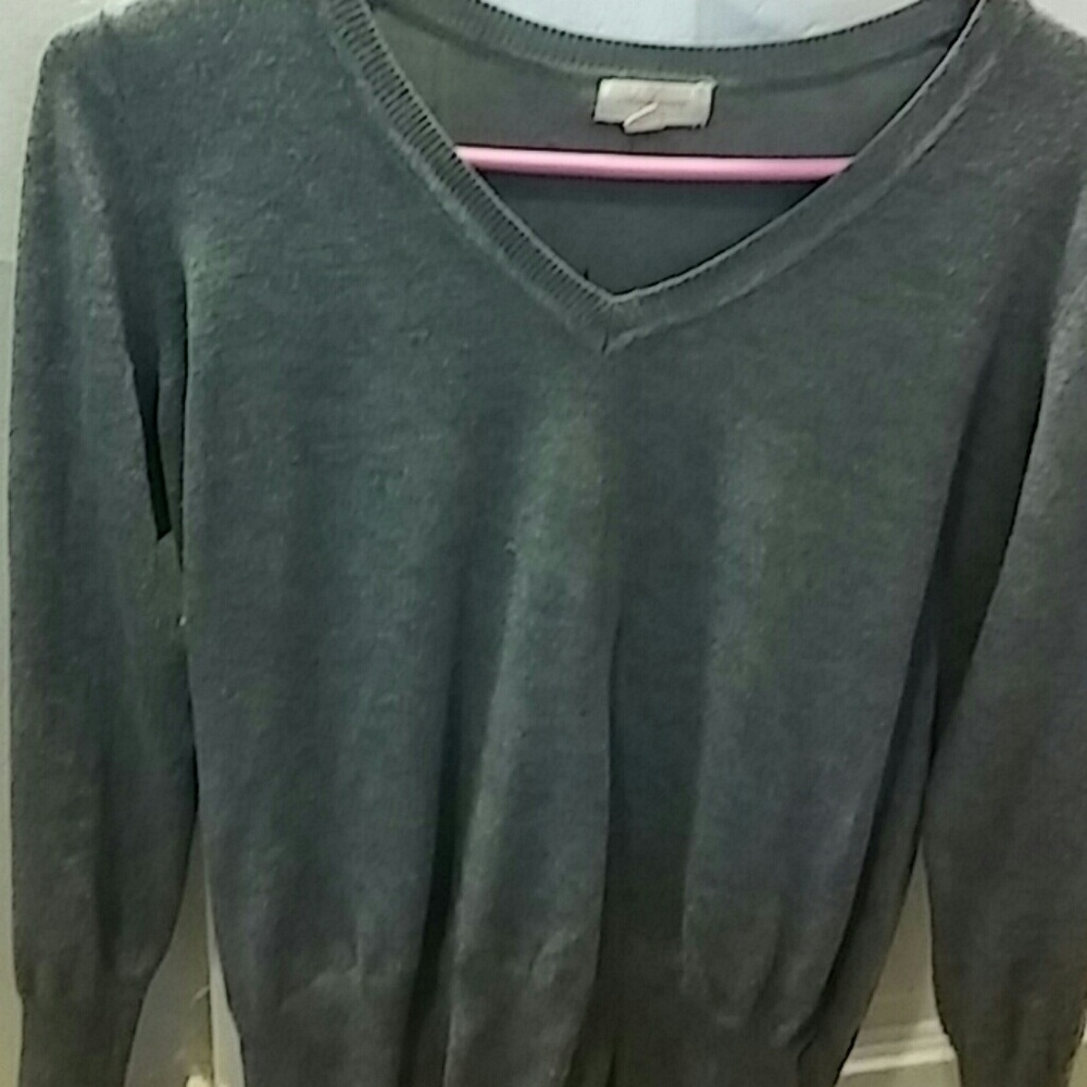 Grey sweater