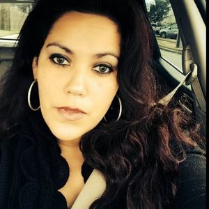 Meet your Posher, Esmeralda