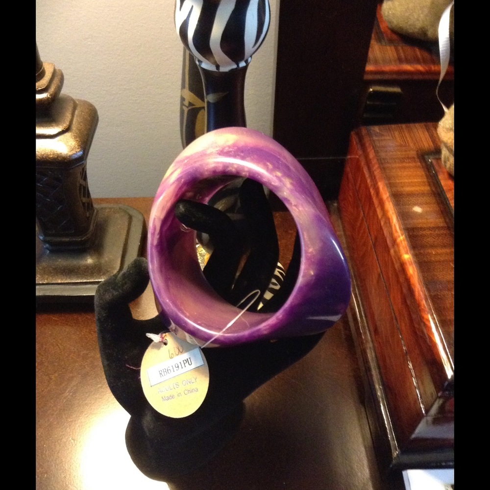 Bangle - Picture 2 of 2