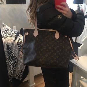 Louis Vuitton Bag! READ DESCRIPTION!!