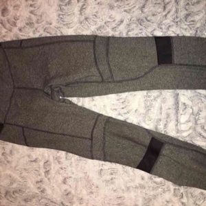 Lululemon yoga pants