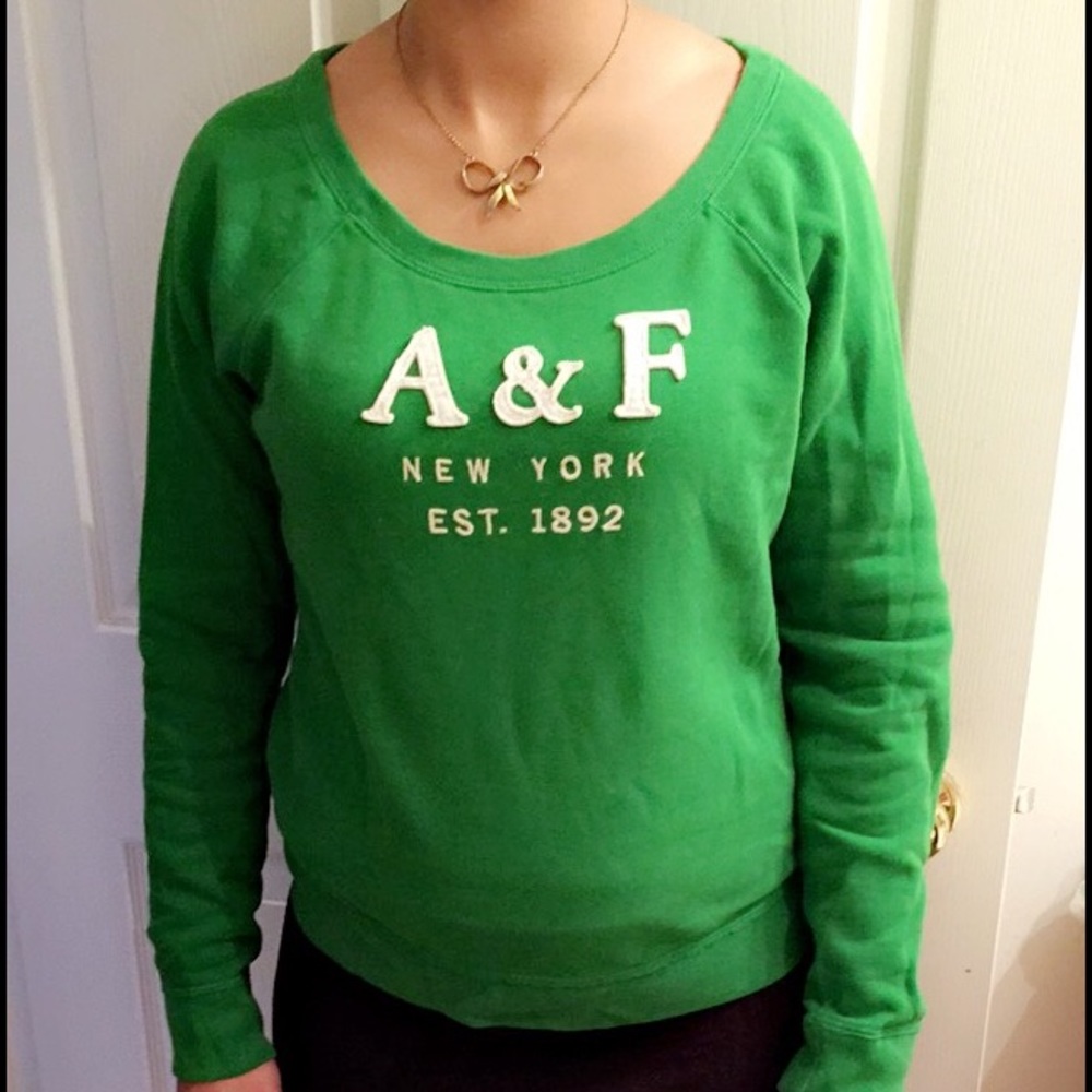 Abercrombie & Fitch Sweater