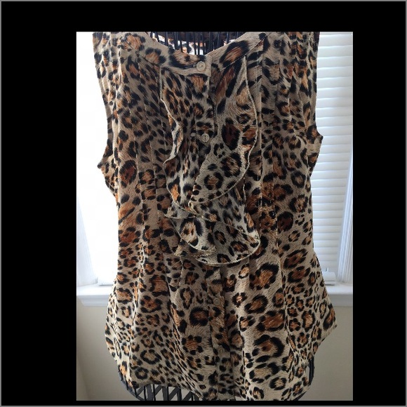 NWT Cheetah print blouse size L - Picture 4 of 4