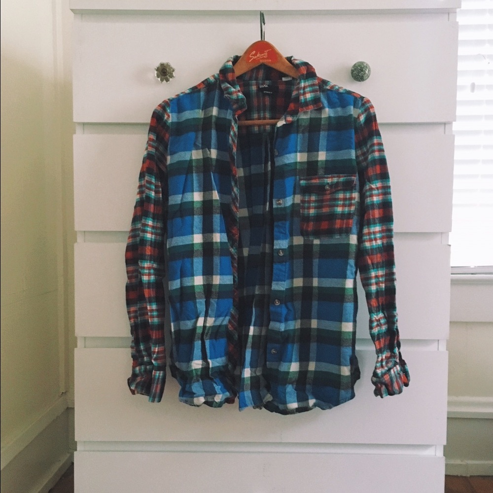 FLANNEL SET 🌻 2 Button Down Flannel Shirts