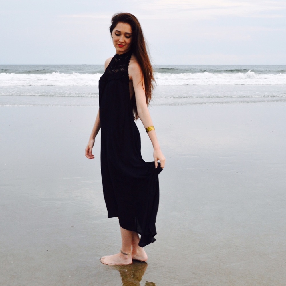 XS Billabong - Flowing Black Halter Dress