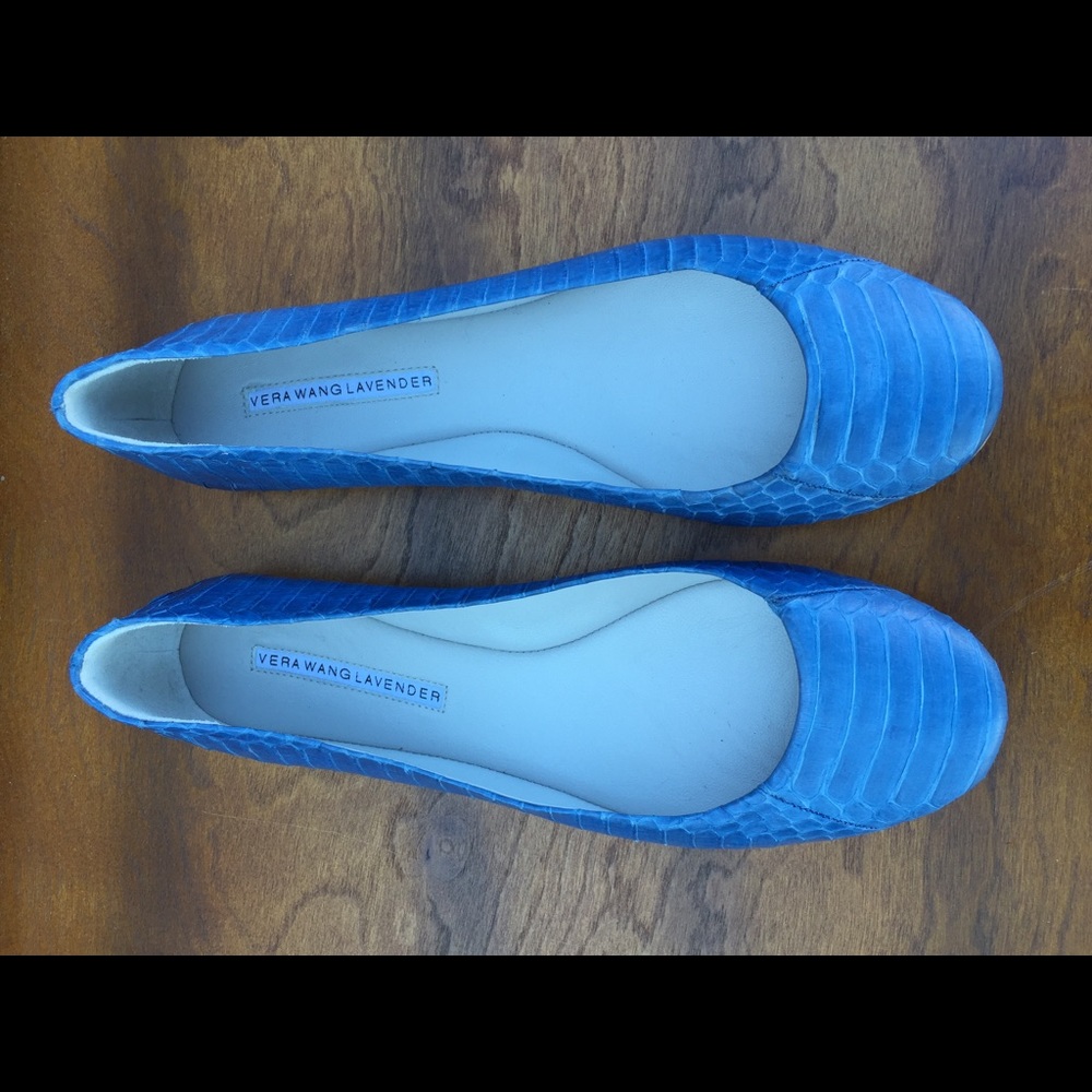 Vera Wang Lavender flats