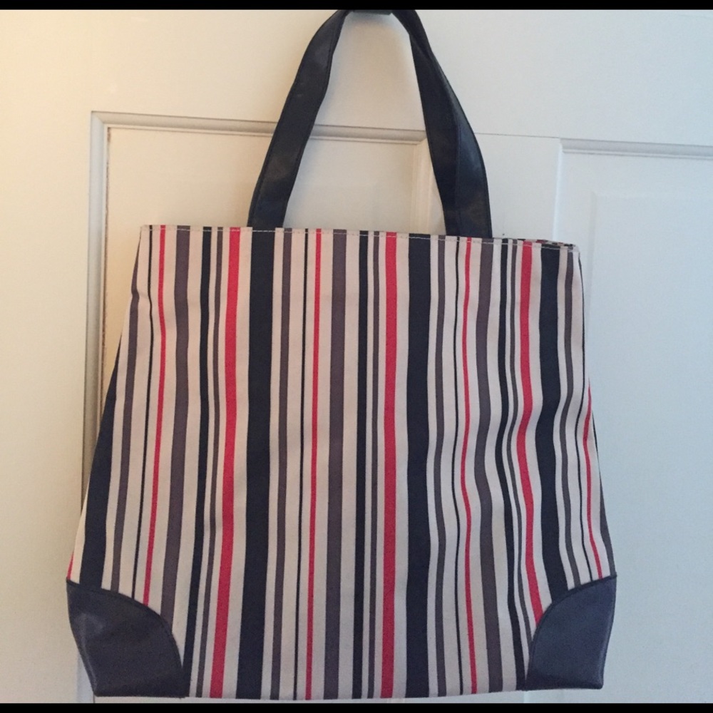 Stripped handbag