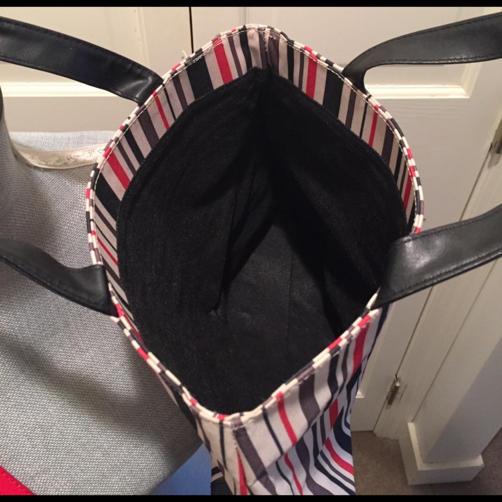 Stripped handbag - Picture 2 of 2