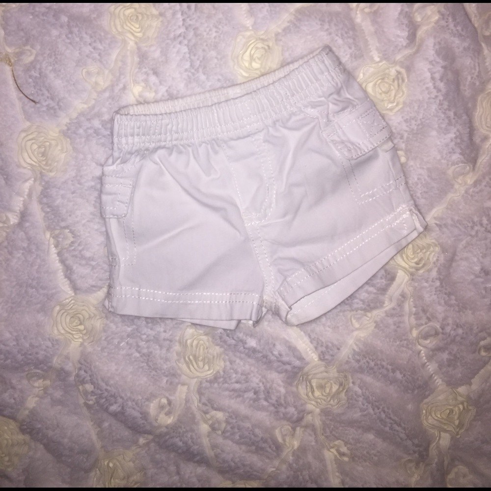 💚LIKE NEW💚 Baby Girl White Shorts