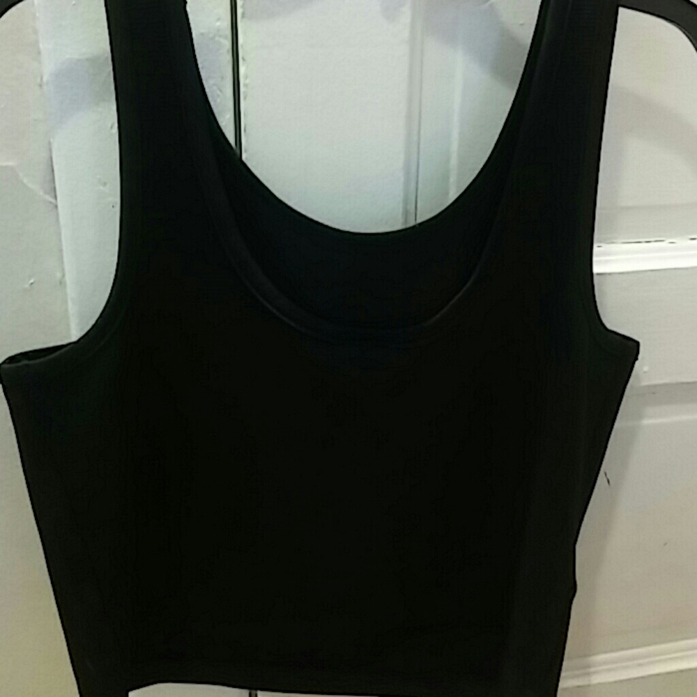Black crop top