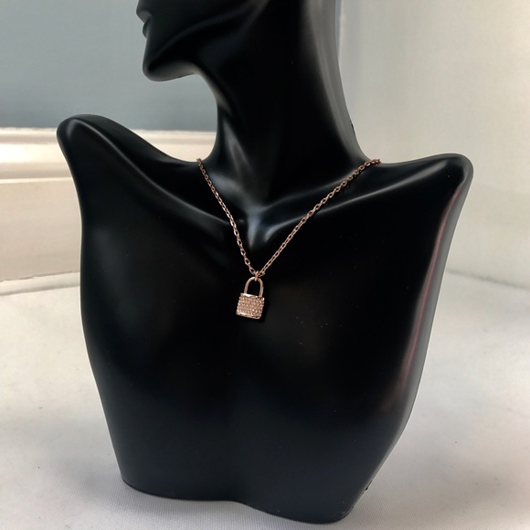 ♦️SOLD♦️ Michael Kors diamond lock necklace - Picture 2 of 6