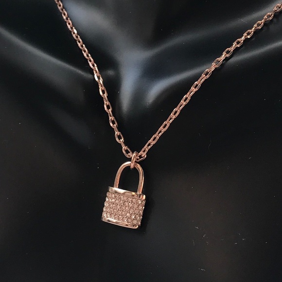♦️SOLD♦️ Michael Kors diamond lock necklace - Picture 6 of 6