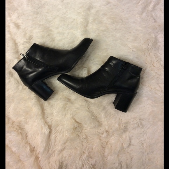 Franco Fortini Shoes - Franco Fortini Angie leather upper booties w/zip