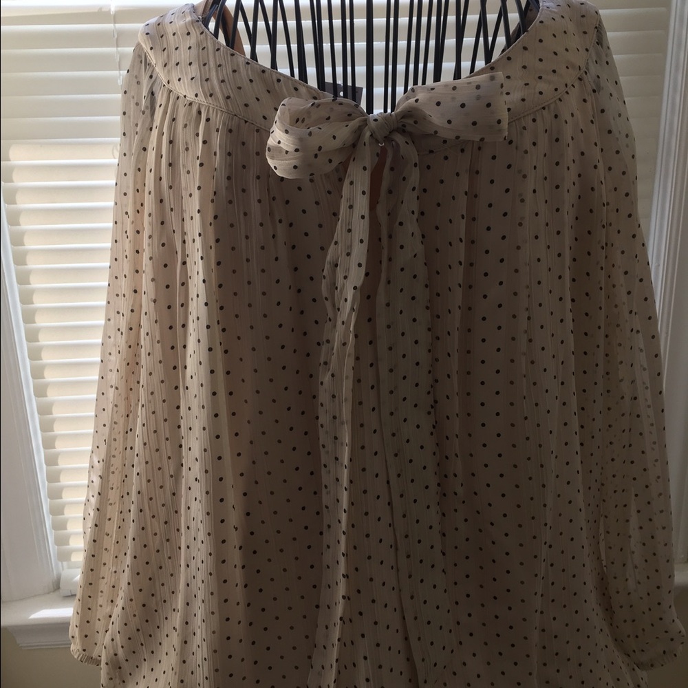 NWT Dressbarn Polka dot blouse size 1X.