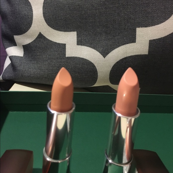 ‼️SOLD‼️🎉Maybelline Matte/Mat nude lipstick💄 - Picture 2 of 4