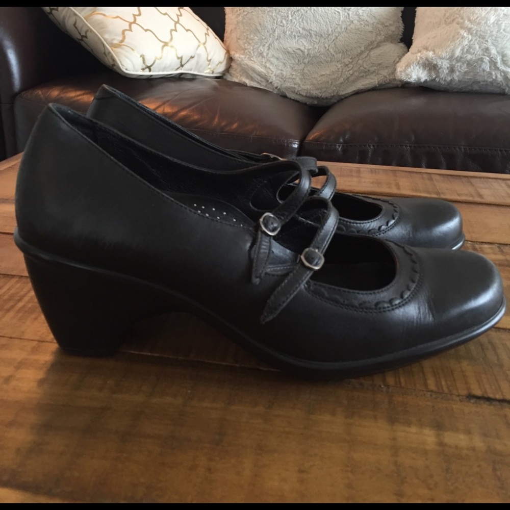 Dansko comfortable heels
