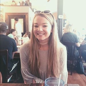 Meet your Posher, Hannah