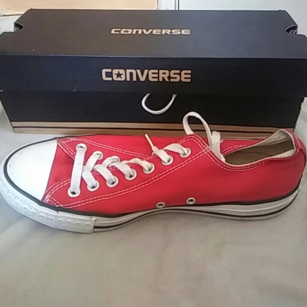 Red converse