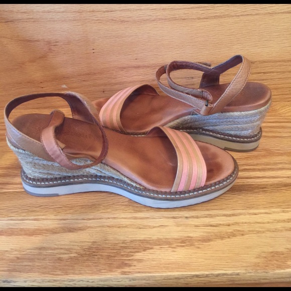 Wedge Sandals by Gentle Soles - Picture 3 of 4