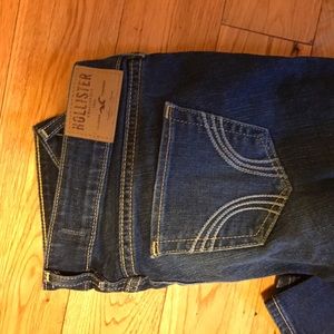 NEVER WORN Skinny Jeans