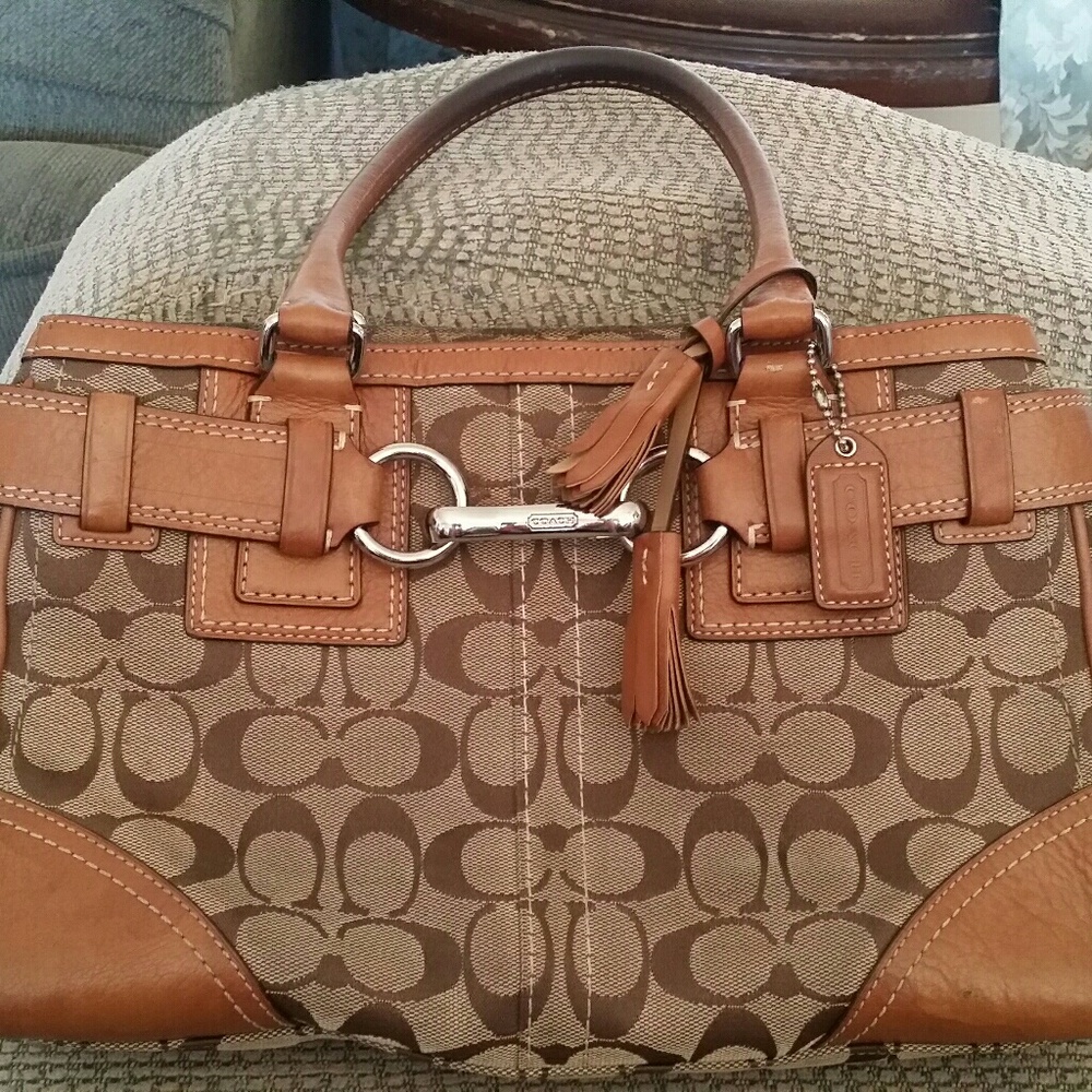 Coach authentic bag - Picture 1 of 7