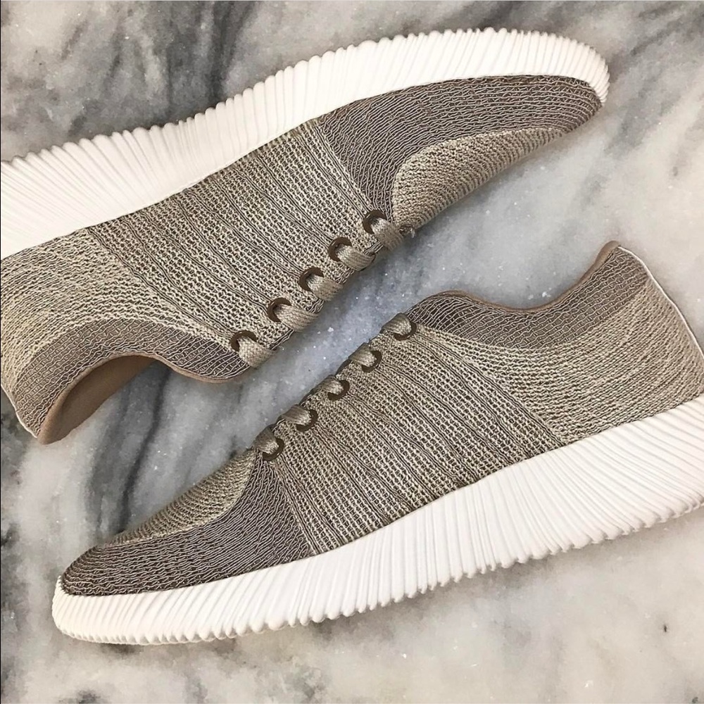 Neutral/Gold Sneakers! Brand new! Never worn!