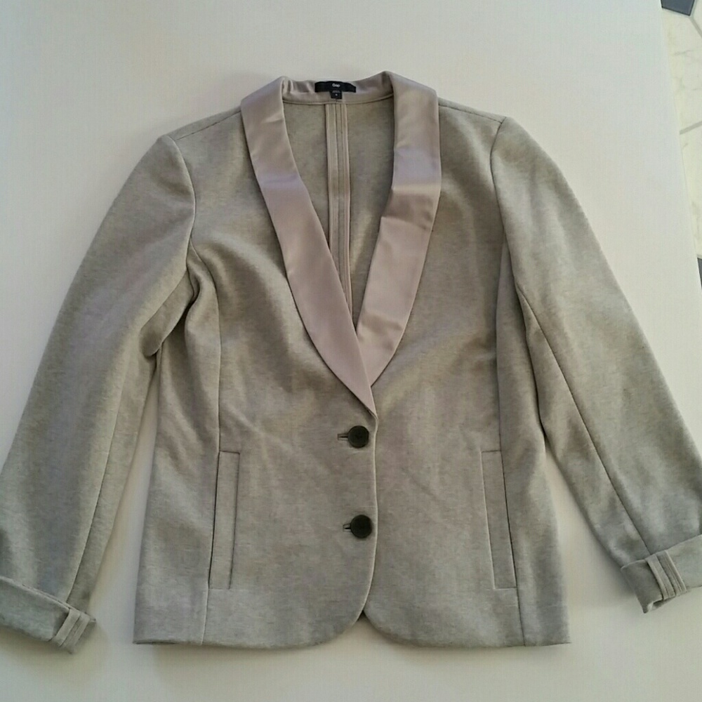 FINAL: Gap Gray Knit Blazer with Satin Lapels, S