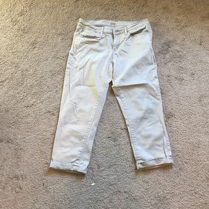 Cropped Levi khakis