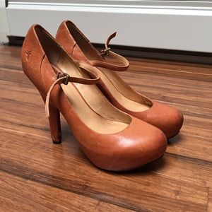 New Frye leather Mary Janes
