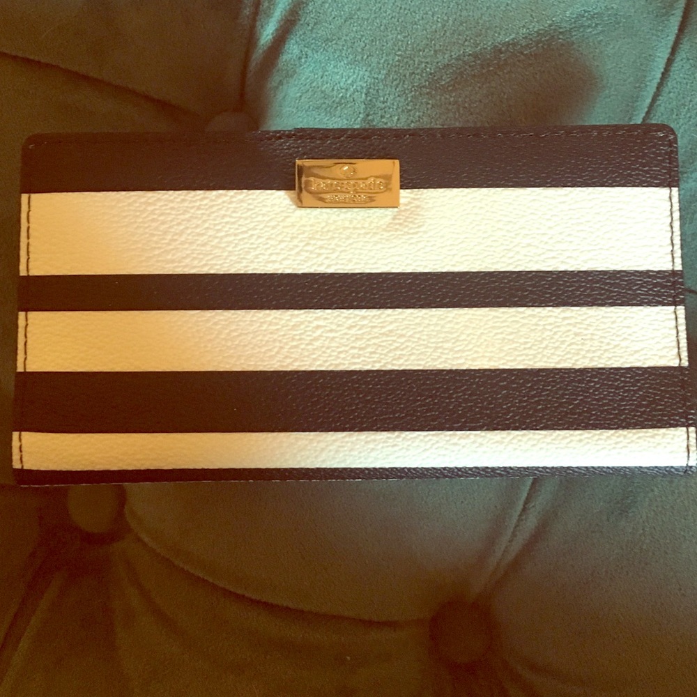 NWT Kate Spade Wallet
