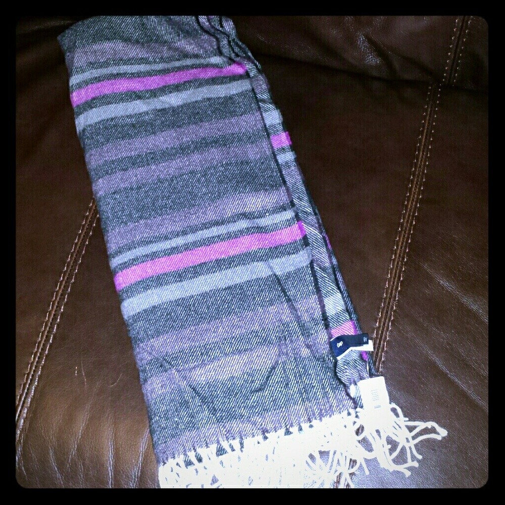 NEW scarf!!