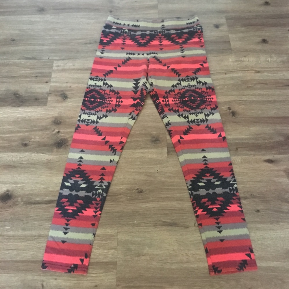 Aztec print leggings