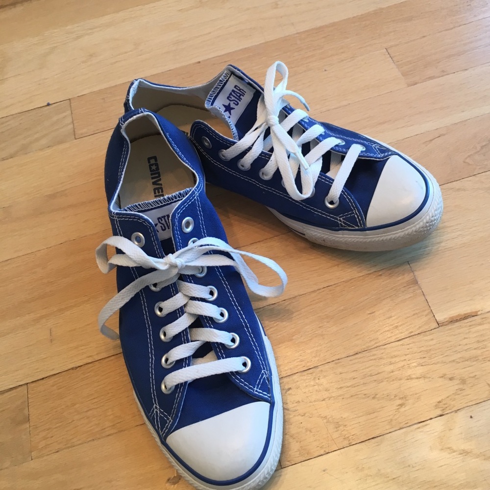 Converse Chuck Taylor size 9 men size 11 women