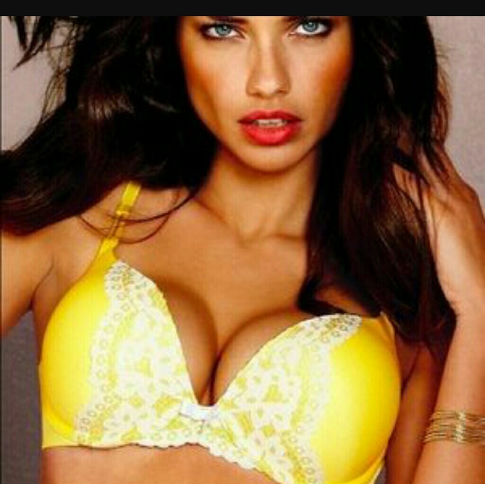 VS Bombshell