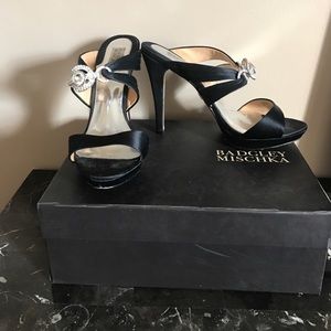 Badgley Mischka Xoa black satin heels