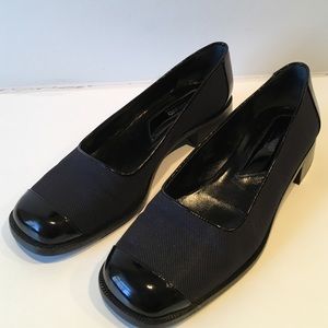 Joan and David navy black toed pumps