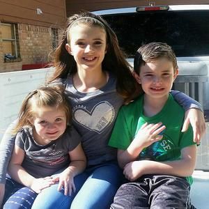 Meet your Posher, Pamela