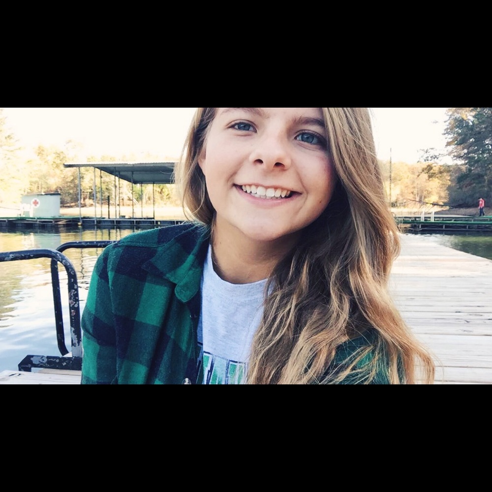 Meet your Posher, Emily