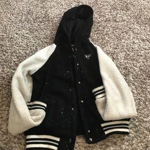 Youth girls black & white fleece jacket