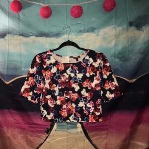 Express short top
