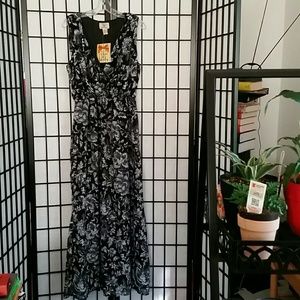 Sleeveless Floral Maxi Dress