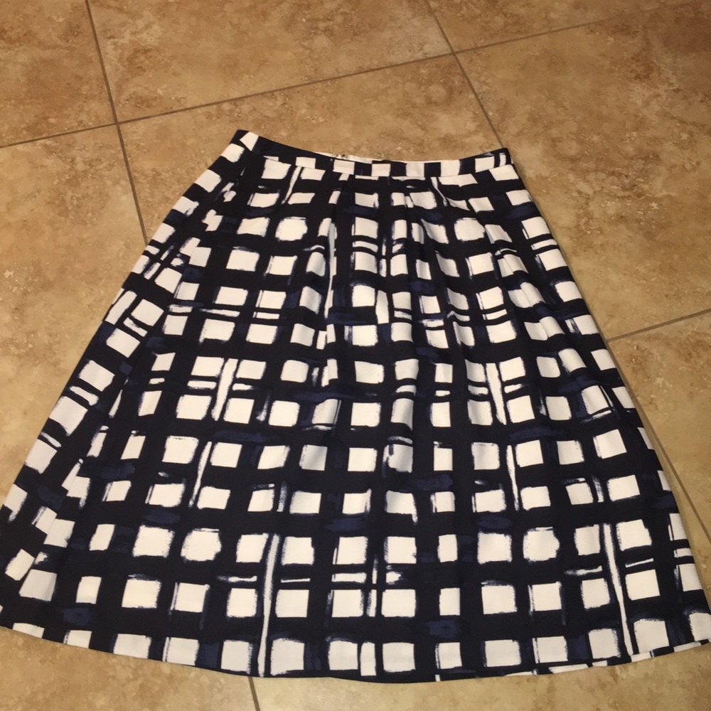 The Limited Skirt Size Medium