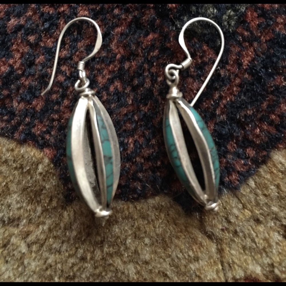 Earring - Picture 2 of 2