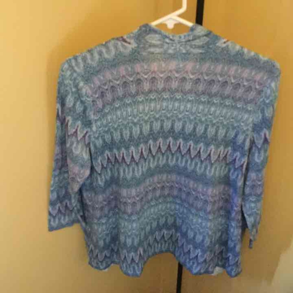 👚★❦꒒ik୧⌵♡⌵N୧w❦★ AUCTION PRICE👩🏻‍⚖️Women's 1 Shrug Top Blue Purple Metallic - Picture 4 of 4