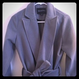 Who why wear grey long jacket