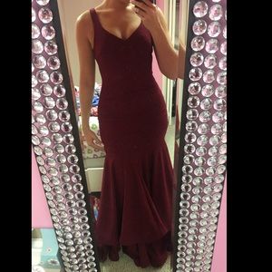 Burgundy Tiered Mermaid Dress Size M