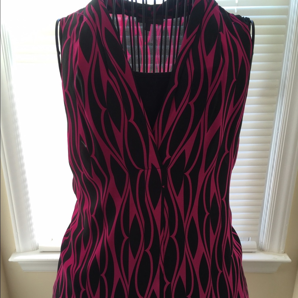 NWOT Bright Pink & Black print blouse size Large